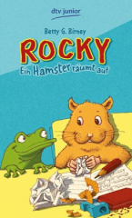 Ein Hamster räumt auf